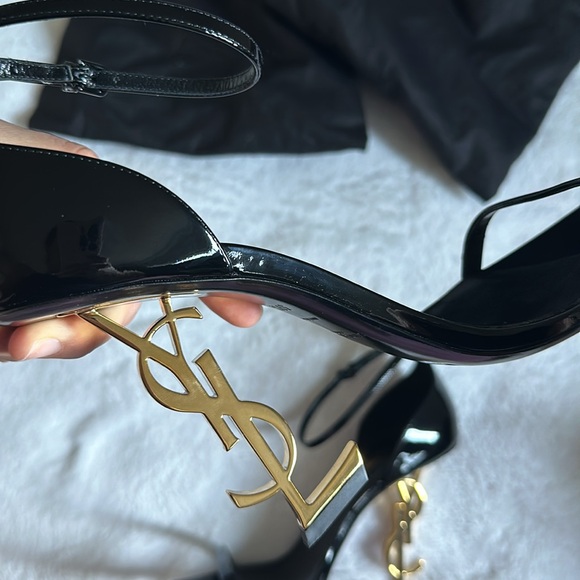 YSL OPYUM SANDALS IN PATENT LEATHER - Picture 4 of 10